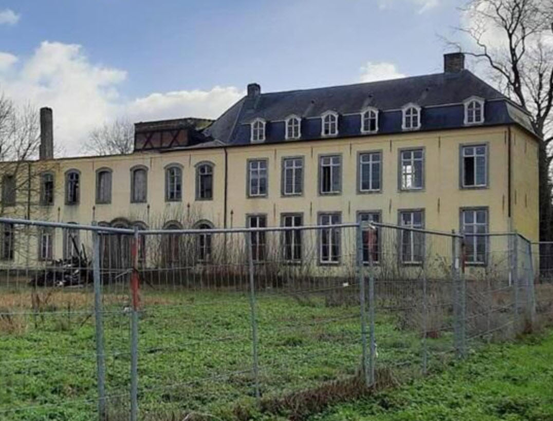 Kasteel De Beauregard Nv, Belgium